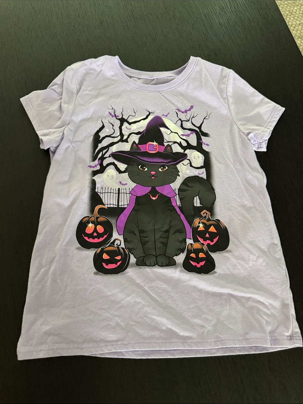 New size 7/8 Kids Halloween Black Cat Witch Costume Tee in Lavender